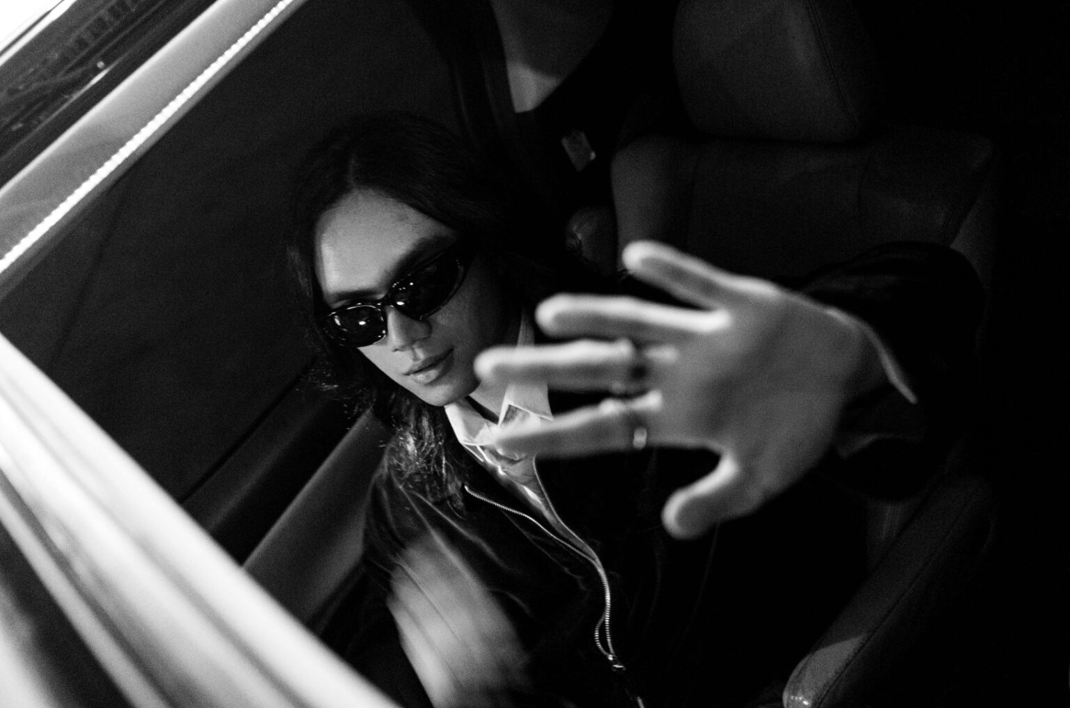 Black and white portrait by photographer Fadli Fitriyan